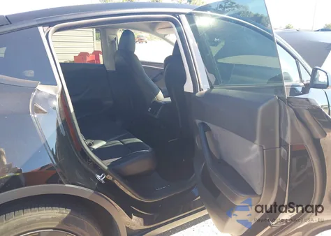 2024 Tesla Model Y Long Range Dual Motor All-Wheel Drive/Rwd из США, поврежденный, VIN 7SAYGDED8RF205908